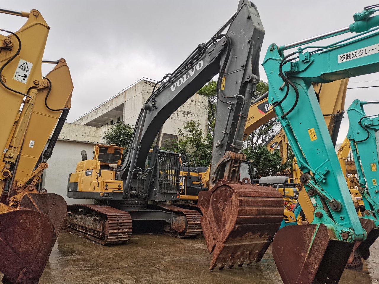 VOLVO EC380DL-excavator - Pelle sur chenille: photos 2 VOLVO EC380DL-excavator - Pelle sur chenille: photos 2