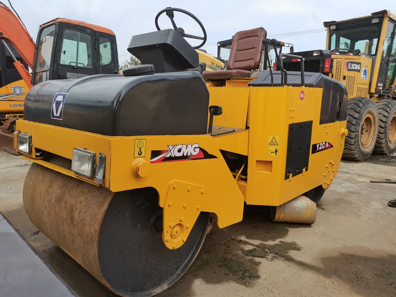 XCMG YZC4 - Compacteur: photos 1 XCMG YZC4 - Compacteur: photos 1
