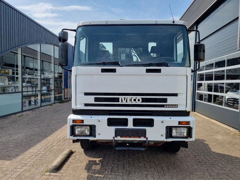 Iveco Eurotrakker 6X4 CURSOR 480 PK 20T HOOKLIFT 10.4 TM HIAB CRANE - Camion ampliroll, Camion grue: photos 3 Iveco Eurotrakker 6X4 CURSOR 480 PK 20T HOOKLIFT 10.4 TM HIAB CRANE - Camion ampliroll, Camion grue: photos 3
