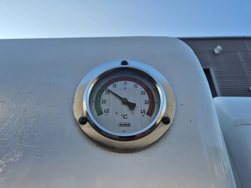 Véhicule utilitaire frigorifique Mercedes-Benz Sprinter 313 CDI 5+5 Turen TIEFFROST -40C Carlsen Baltic E5: photos 8 Véhicule utilitaire frigorifique Mercedes-Benz Sprinter 313 CDI 5+5 Turen TIEFFROST -40C Carlsen Baltic E5: photos 8
