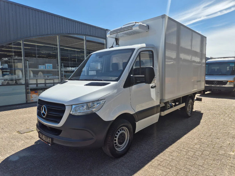 Mercedes-Benz Sprinter 315 CDI/ Kuhlkoffer/ TK V300 MAX/ LBW/ Stby230 - Véhicule utilitaire frigorifique: photos 5 Mercedes-Benz Sprinter 315 CDI/ Kuhlkoffer/ TK V300 MAX/ LBW/ Stby230 - Véhicule utilitaire frigorifique: photos 5