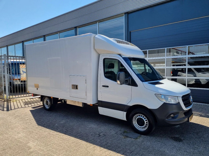 Mercedes-Benz Sprinter 316 CDI Kuhlkoffer Thermoking V300MAX st 230V Euro 6D - Véhicule utilitaire frigorifique: photos 1 Mercedes-Benz Sprinter 316 CDI Kuhlkoffer Thermoking V300MAX st 230V Euro 6D - Véhicule utilitaire frigorifique: photos 1