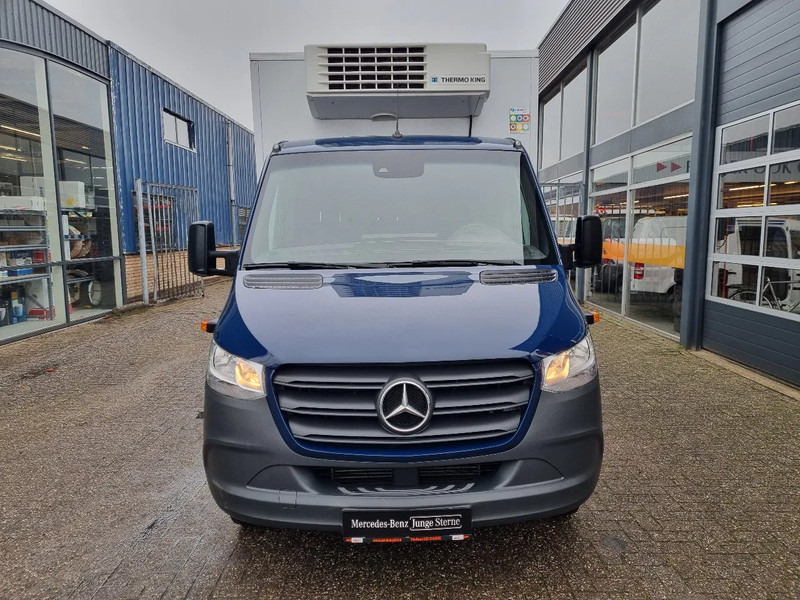 Mercedes-Benz Sprinter 516 CDI Kuhlkoffer -32+22/ TK500 MAX/ LBW/ StBy 380V - Véhicule utilitaire frigorifique: photos 3 Mercedes-Benz Sprinter 516 CDI Kuhlkoffer -32+22/ TK500 MAX/ LBW/ StBy 380V - Véhicule utilitaire frigorifique: photos 3
