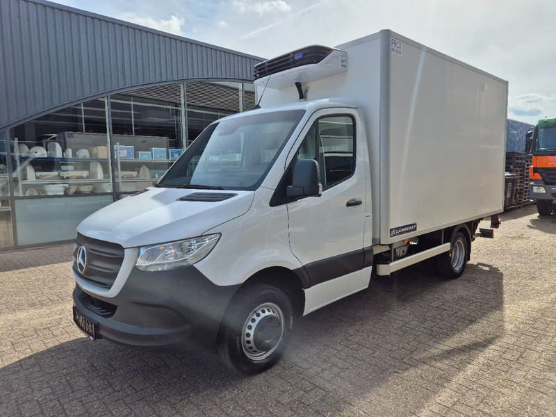 Mercedes-Benz Sprinter 516 CDI/ Kuhlkoffer/ Carrier Xarios 300/ -20/ +20/ Standby 230V - Véhicule utilitaire frigorifique: photos 5 Mercedes-Benz Sprinter 516 CDI/ Kuhlkoffer/ Carrier Xarios 300/ -20/ +20/ Standby 230V - Véhicule utilitaire frigorifique: photos 5