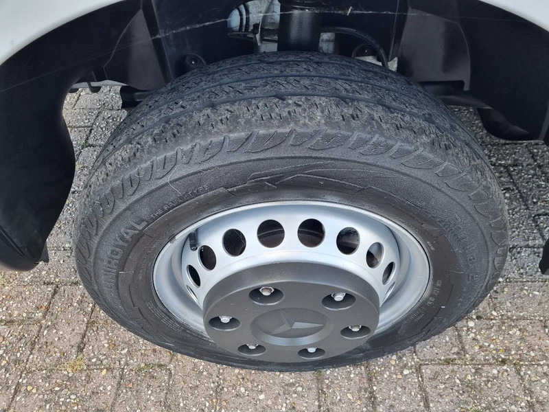 Fourgon utilitaire Mercedes-Benz Sprinter 516 CDI MAXI/ Automaat / 2.2 CDI 163 PK: photos 15 Fourgon utilitaire Mercedes-Benz Sprinter 516 CDI MAXI/ Automaat / 2.2 CDI 163 PK: photos 15