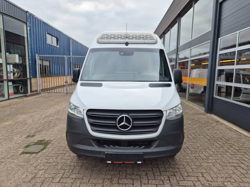 Mercedes-Benz Sprinter 519 CDI/ Kuhlwagen/ L3H2/ TK V300 MAX/ EURO 6E - Véhicule utilitaire frigorifique: photos 4 Mercedes-Benz Sprinter 519 CDI/ Kuhlwagen/ L3H2/ TK V300 MAX/ EURO 6E - Véhicule utilitaire frigorifique: photos 4