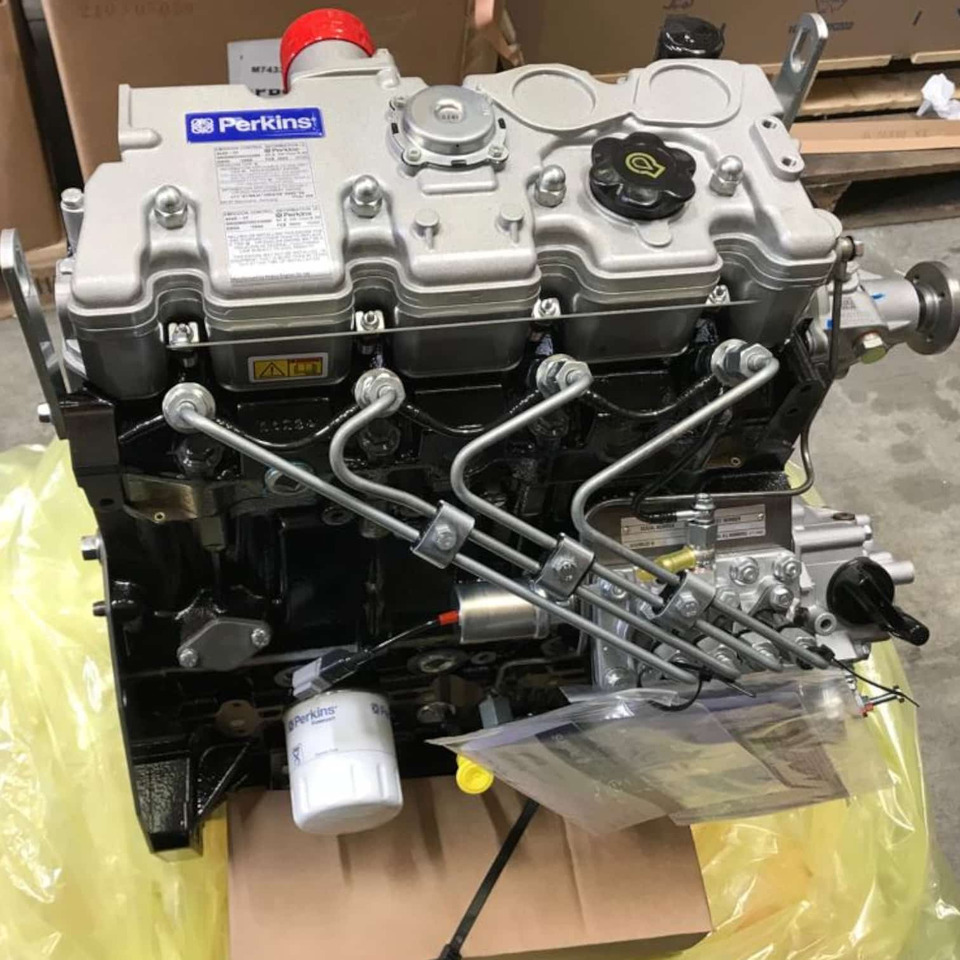 Perkins 404-22 Long Engine (GN Build), for 404C-22 (HP) and 104.22 (KR) - Moteur: photos 1 Perkins 404-22 Long Engine (GN Build), for 404C-22 (HP) and 104.22 (KR) - Moteur: photos 1