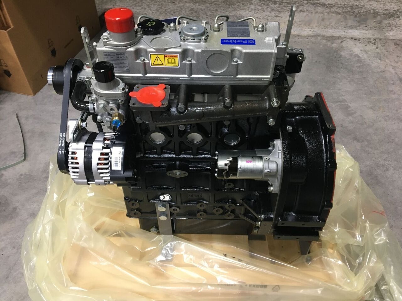 Perkins 404D-22 - Moteur pour Tractopelle: photos 3 Perkins 404D-22 - Moteur pour Tractopelle: photos 3