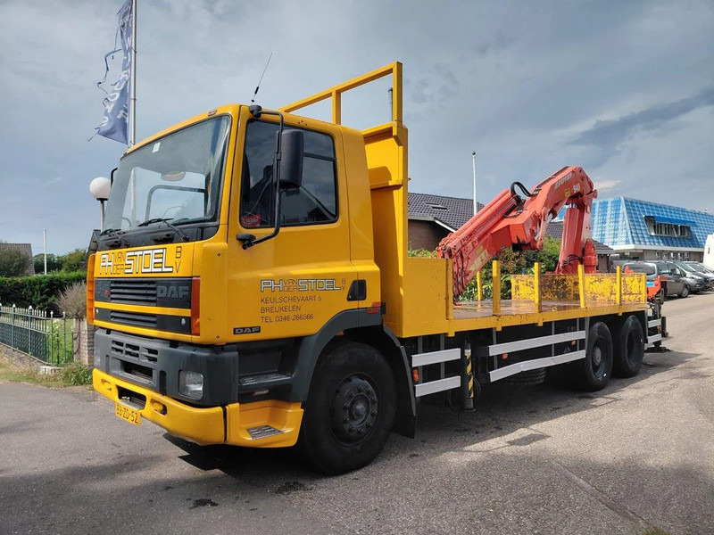 DAF 85.330 6X2 LOW KM !!! CRANE FULL STEEL SUSPENSION ORIGNIAL !!! HOLLAND TRUCK !!! - Camion grue: photos 3 DAF 85.330 6X2 LOW KM !!! CRANE FULL STEEL SUSPENSION ORIGNIAL !!! HOLLAND TRUCK !!! - Camion grue: photos 3