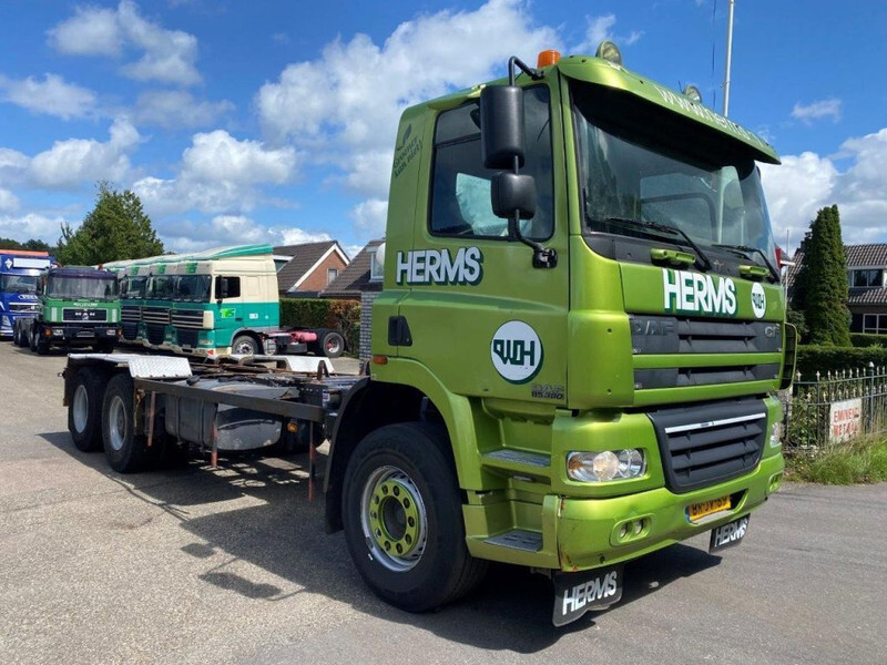 DAF CF 85.380 CF 380 FULL STEEL SPRING HOLLAND TRUCK 380 HP - Camion - système de câble: photos 3 DAF CF 85.380 CF 380 FULL STEEL SPRING HOLLAND TRUCK 380 HP - Camion - système de câble: photos 3