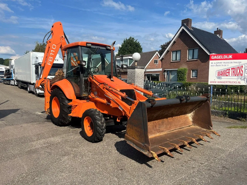 Fiat Hitachi FB 110 New Holland FB110 - Tractopelle: photos 3 Fiat Hitachi FB 110 New Holland FB110 - Tractopelle: photos 3