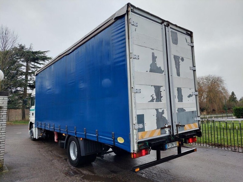 MAN 18.410 TGA MECHANIC PUMP - Camion fourgon: photos 4 MAN 18.410 TGA MECHANIC PUMP - Camion fourgon: photos 4