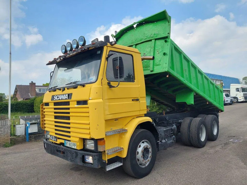 Scania 143-400 V8 6x4 - Camion benne: photos 1 Scania 143-400 V8 6x4 - Camion benne: photos 1