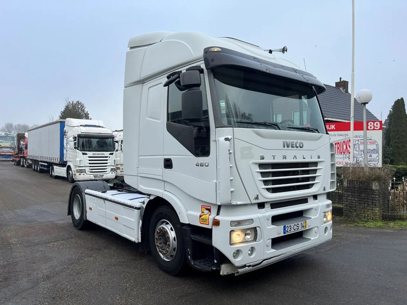 Iveco Stralis 440.48 MANUAL ZF GEARBOX CLEAN CONDITION - Tracteur routier: photos 4 Iveco Stralis 440.48 MANUAL ZF GEARBOX CLEAN CONDITION - Tracteur routier: photos 4