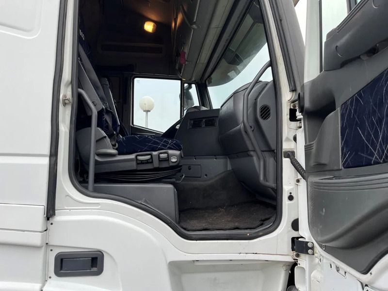 Iveco Stralis 440.48 MANUAL ZF GEARBOX CLEAN CONDITION - Tracteur routier: photos 5 Iveco Stralis 440.48 MANUAL ZF GEARBOX CLEAN CONDITION - Tracteur routier: photos 5