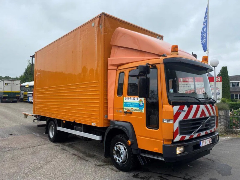 Volvo FL 614 FL 180 - Camion fourgon: photos 2 Volvo FL 614 FL 180 - Camion fourgon: photos 2