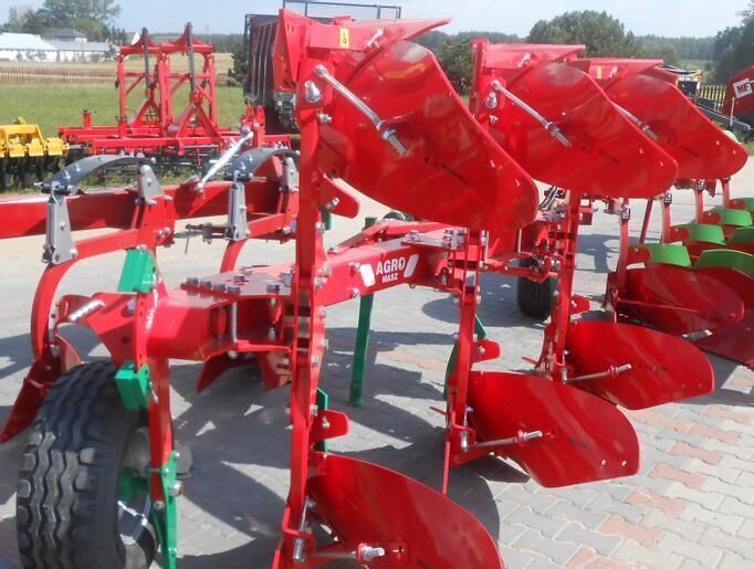 AGRO-MASZ Pług obrotowy 3-skibowy - Charrue: photos 2 AGRO-MASZ Pług obrotowy 3-skibowy - Charrue: photos 2