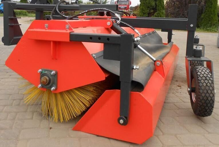 METAL-TECHNIK Zamiatarka 2m/ New Sweeper / Barredora de 2 m - Brosse pour Balayeuse de voirie: photos 1 METAL-TECHNIK Zamiatarka 2m/ New Sweeper / Barredora de 2 m - Brosse pour Balayeuse de voirie: photos 1