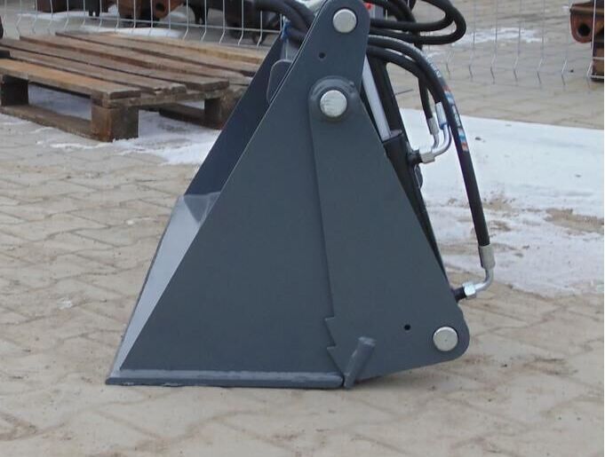 Metal-Technik 4 in 1 Schaufel / Łycha 4 w 1 / Cucharón 4 en 1 - Godet pour chargeur: photos 1 Metal-Technik 4 in 1 Schaufel / Łycha 4 w 1 / Cucharón 4 en 1 - Godet pour chargeur: photos 1