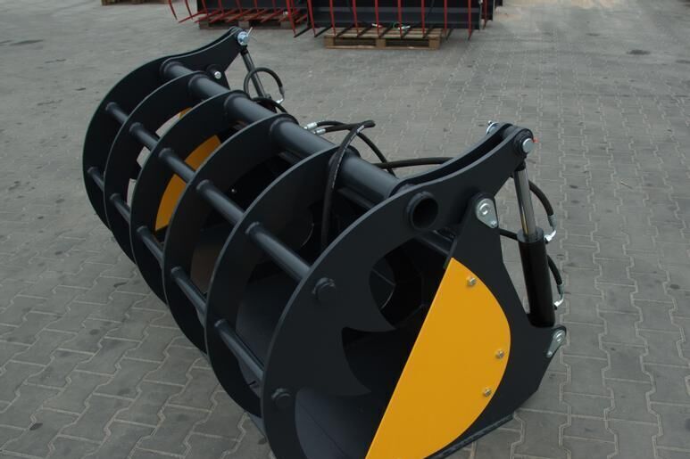 Metal-Technik Łycho-krokodyl 1,4 - Godet pour Tracteur agricole: photos 1 Metal-Technik Łycho-krokodyl 1,4 - Godet pour Tracteur agricole: photos 1