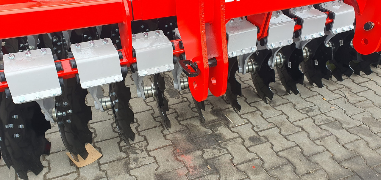 Zabiel BTH-40 - Cover crop: photos 2 Zabiel BTH-40 - Cover crop: photos 2