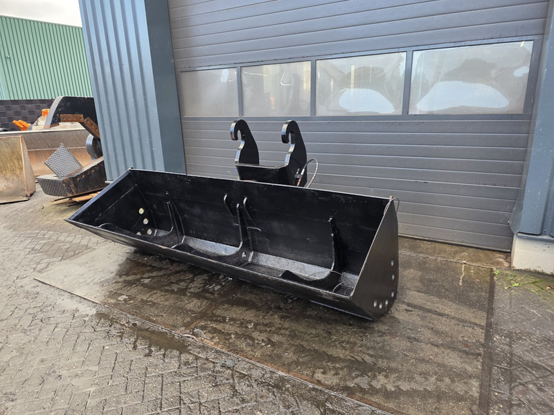 Verachtert cw55s kantelbak cw55 tilting bucket - Godet pour Engins de chantier: photos 2 Verachtert cw55s kantelbak cw55 tilting bucket - Godet pour Engins de chantier: photos 2