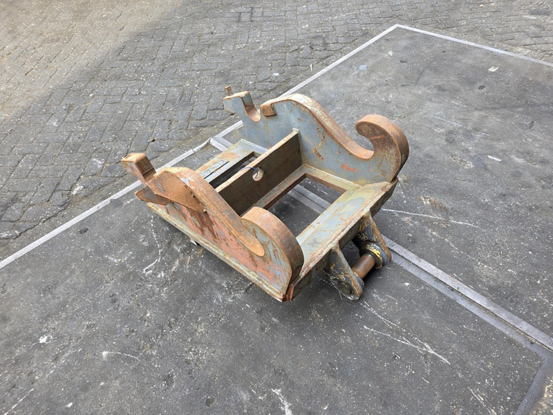 Adaptor plate cw55s verachtert kopplaat cw55s verachtert eurosteel - Godet pour Engins de chantier: photos 4 Adaptor plate cw55s verachtert kopplaat cw55s verachtert eurosteel - Godet pour Engins de chantier: photos 4