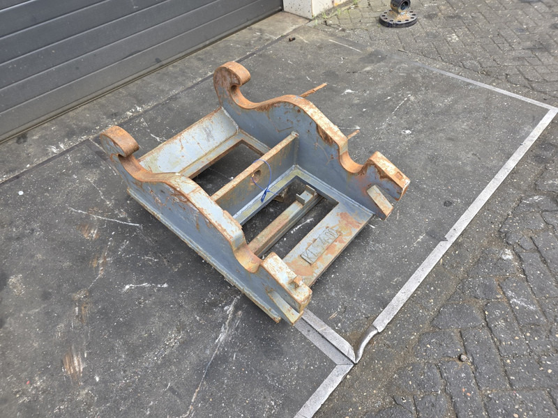 Adaptor plate cw55s verachtert kopplaat cw55s verachtert eurosteel - Godet pour Engins de chantier: photos 2 Adaptor plate cw55s verachtert kopplaat cw55s verachtert eurosteel - Godet pour Engins de chantier: photos 2