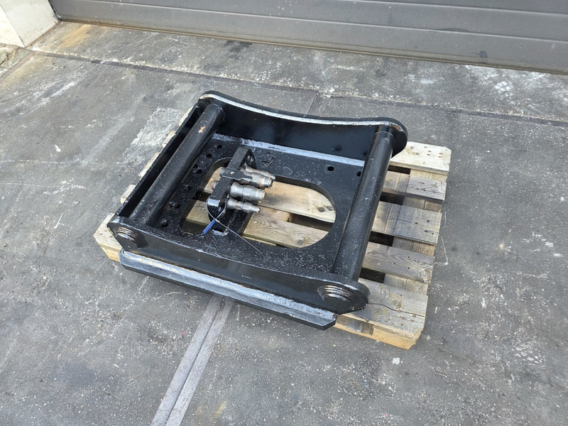 Fuchs fqc sennebogen adaptor plate FQC liebherr sennebogen fqc plate shear - Attache rapide pour Engins de chantier: photos 2 Fuchs fqc sennebogen adaptor plate FQC liebherr sennebogen fqc plate shear - Attache rapide pour Engins de chantier: photos 2