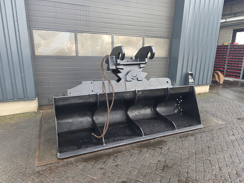 Kantelbak cw55 tilting bucket verachtert kantelbak tilting bucket - Godet pour Engins de chantier: photos 3 Kantelbak cw55 tilting bucket verachtert kantelbak tilting bucket - Godet pour Engins de chantier: photos 3