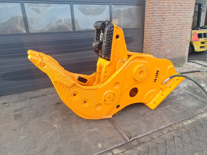 Npk g26j vergruizer g26j crusher - Cisaille de démolition: photos 3 Npk g26j vergruizer g26j crusher - Cisaille de démolition: photos 3