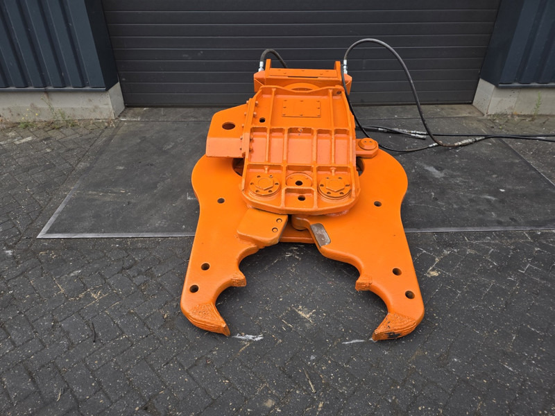 Npk s-24x crusher cw30 cw 40 multiprocessor schrootschaar - Cisaille de démolition: photos 1 Npk s-24x crusher cw30 cw 40 multiprocessor schrootschaar - Cisaille de démolition: photos 1