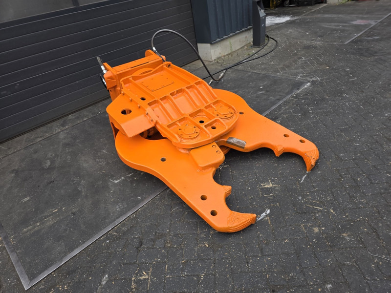 Npk s-24x crusher cw30 cw 40 multiprocessor schrootschaar - Cisaille de démolition: photos 3 Npk s-24x crusher cw30 cw 40 multiprocessor schrootschaar - Cisaille de démolition: photos 3