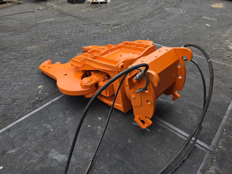 Npk s-24x crusher cw30 cw 40 multiprocessor schrootschaar - Cisaille de démolition: photos 5 Npk s-24x crusher cw30 cw 40 multiprocessor schrootschaar - Cisaille de démolition: photos 5