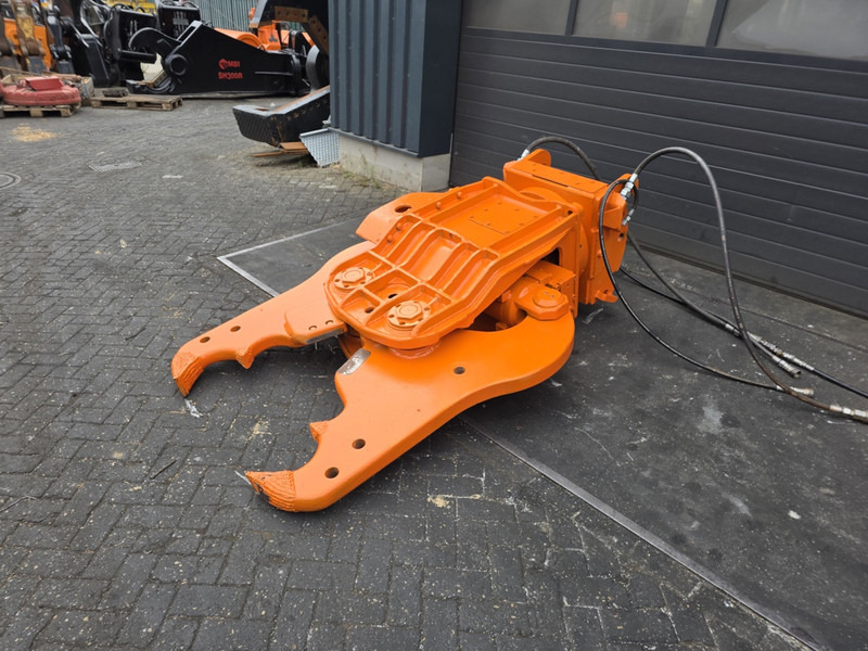 Npk s-24x crusher cw30 cw 40 multiprocessor schrootschaar - Cisaille de démolition: photos 2 Npk s-24x crusher cw30 cw 40 multiprocessor schrootschaar - Cisaille de démolition: photos 2
