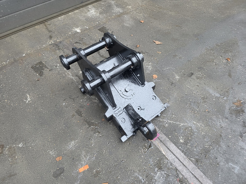 Snelwissel cw 10 mechanisch coupler verachtert cw 10 snelwissel - Attache rapide pour Engins de chantier: photos 5 Snelwissel cw 10 mechanisch coupler verachtert cw 10 snelwissel - Attache rapide pour Engins de chantier: photos 5