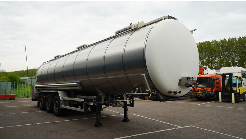 Burg 3 AXLE FOOD TRAILER 38.000 LTR - Semi-remorque citerne: photos 3 Burg 3 AXLE FOOD TRAILER 38.000 LTR - Semi-remorque citerne: photos 3