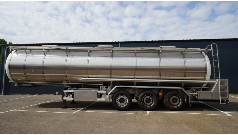 Burg 3 AXLE FOOD TRAILER 38.200LTR - Semi-remorque citerne: photos 1 Burg 3 AXLE FOOD TRAILER 38.200LTR - Semi-remorque citerne: photos 1