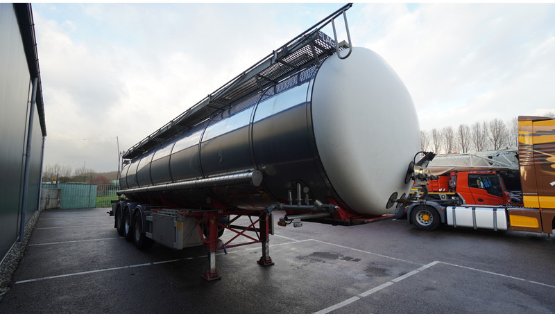 Burg 3 AXLE TANK CHEMIE TRAILER 30.000LTR - Semi-remorque citerne: photos 3 Burg 3 AXLE TANK CHEMIE TRAILER 30.000LTR - Semi-remorque citerne: photos 3