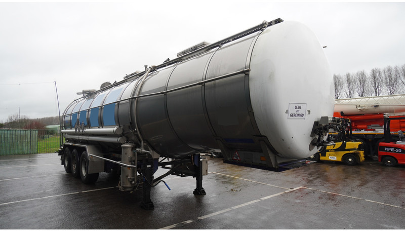 Burg 3 AXLE WATER TANK 32.000LTR - Semi-remorque citerne: photos 3 Burg 3 AXLE WATER TANK 32.000LTR - Semi-remorque citerne: photos 3