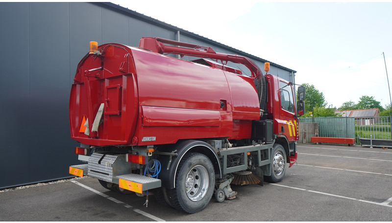 Balayeuse de voirie DAF 65.180 ATI STREET SWEPER RH DRIVE MANUAL GARBOX 96.000KM: photos 8 Balayeuse de voirie DAF 65.180 ATI STREET SWEPER RH DRIVE MANUAL GARBOX 96.000KM: photos 8