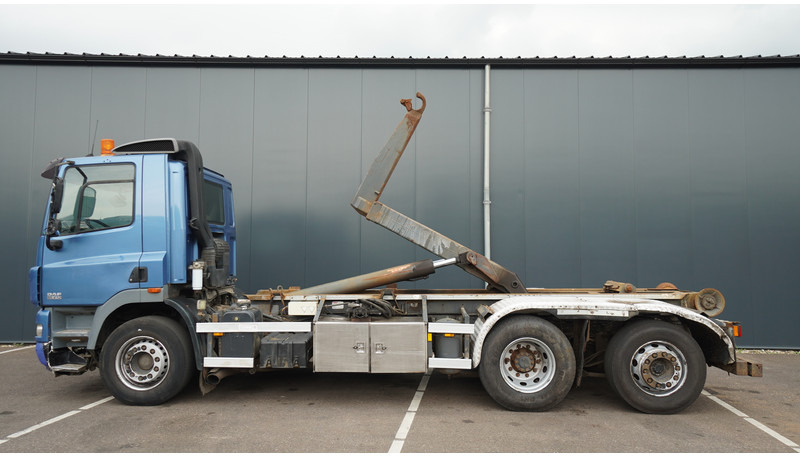 DAF CF 85.410 6X2 HOOKARM SYSTEM 681.000KM - Camion ampliroll: photos 1 DAF CF 85.410 6X2 HOOKARM SYSTEM 681.000KM - Camion ampliroll: photos 1