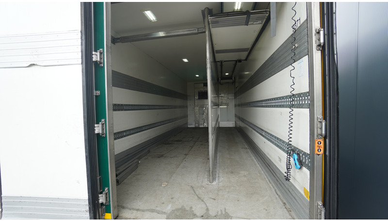 DAF LF250 4X2 FRIGO TRUCK WITH CARRIER - Camion frigorifique: photos 3 DAF LF250 4X2 FRIGO TRUCK WITH CARRIER - Camion frigorifique: photos 3