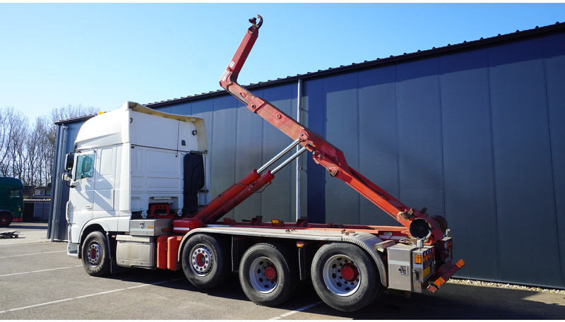 DAF XF460 8X2 HOOKARM SYSTEM TRUCK - Camion ampliroll: photos 3 DAF XF460 8X2 HOOKARM SYSTEM TRUCK - Camion ampliroll: photos 3