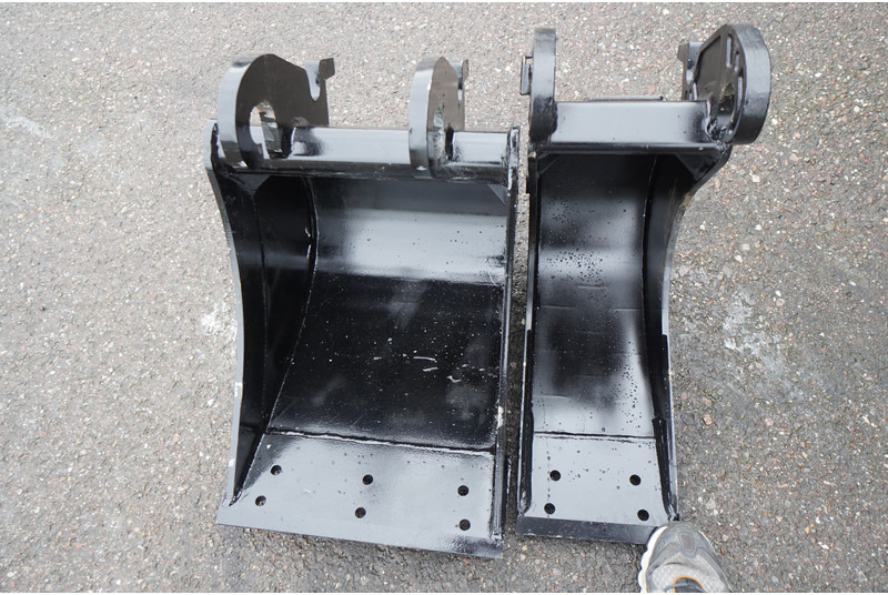 XCMG XE20E MINI CRAWLER DIGGER WITH BUCKETS - Engins de chantier: photos 5 XCMG XE20E MINI CRAWLER DIGGER WITH BUCKETS - Engins de chantier: photos 5