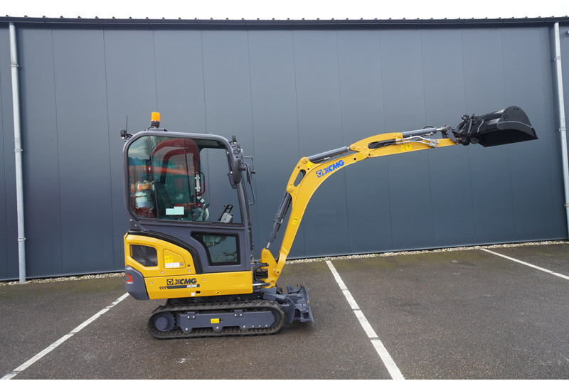 XCMG XE20E MINI CRAWLER DIGGER WITH BUCKETS - Engins de chantier: photos 2 XCMG XE20E MINI CRAWLER DIGGER WITH BUCKETS - Engins de chantier: photos 2
