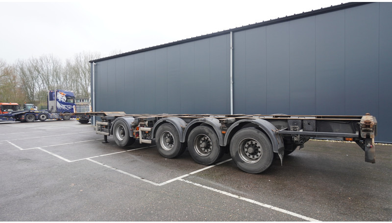 Floor 4 AXLE BREAKER CONTAINER TRAILER - Semi-remorque porte-conteneur/ Caisse mobile: photos 4 Floor 4 AXLE BREAKER CONTAINER TRAILER - Semi-remorque porte-conteneur/ Caisse mobile: photos 4