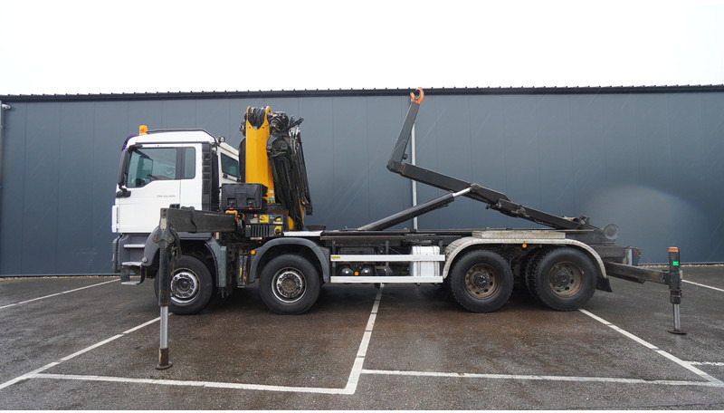 MAN TGS 35.400 8X4 HOOKARM SYSTEM WITH EFFER 305/11/6S - Camion grue: photos 4 MAN TGS 35.400 8X4 HOOKARM SYSTEM WITH EFFER 305/11/6S - Camion grue: photos 4