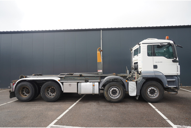 MAN TGS 35.400 8x4 HOOKARM SYSTEM MANUAL GEARBOX - Camion ampliroll: photos 4 MAN TGS 35.400 8x4 HOOKARM SYSTEM MANUAL GEARBOX - Camion ampliroll: photos 4
