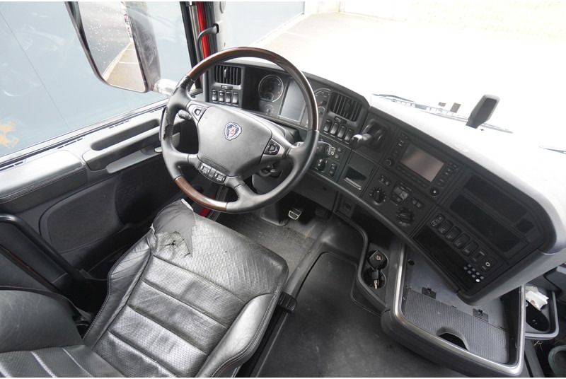 Scania R 580 V8 6X2 FRIGO RETARDER IN COMBI WITH BURG TRAILER - Camion frigorifique: photos 5 Scania R 580 V8 6X2 FRIGO RETARDER IN COMBI WITH BURG TRAILER - Camion frigorifique: photos 5